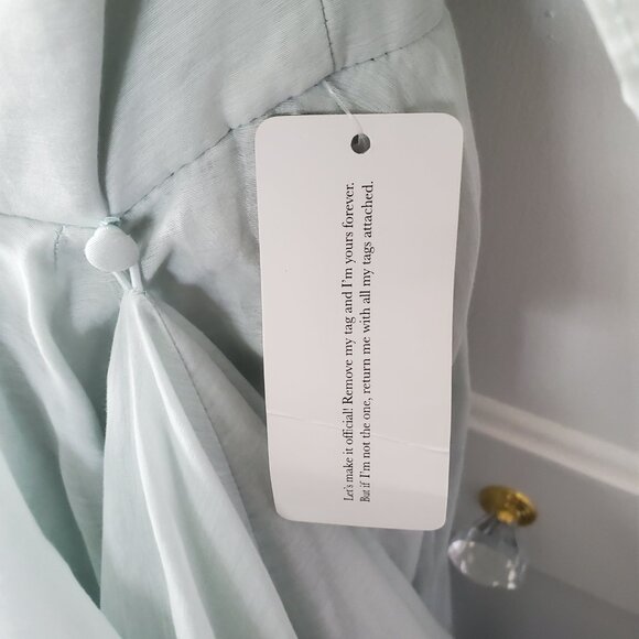 Women's Selkie Portrait of a Lady Gown in Teardrop Light Blue - Picture 4 of 8